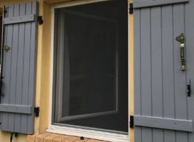 moustiquaire-fenetre-enroulable-mariton