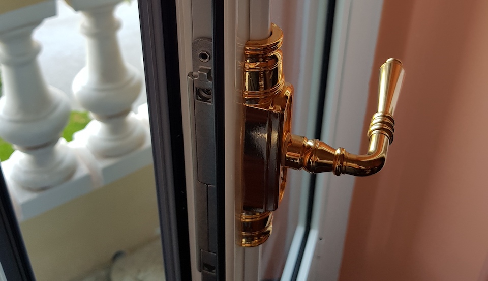 fenetres aluminium avec style beaulieu poignee