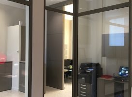 Cloison avec structure en aluminium